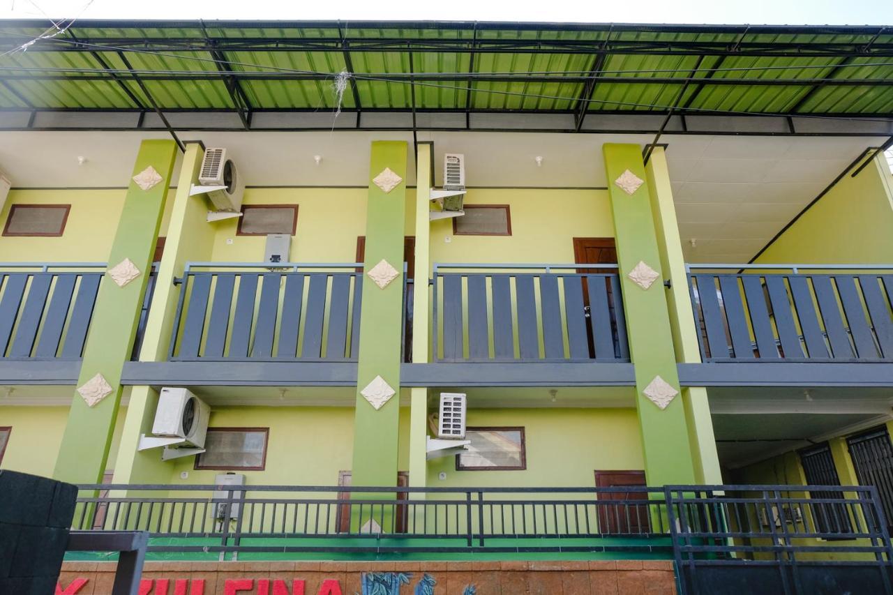 Zulfina Homestay Syariah Mitra Reddoorz Banyuwangi  Bagian luar foto