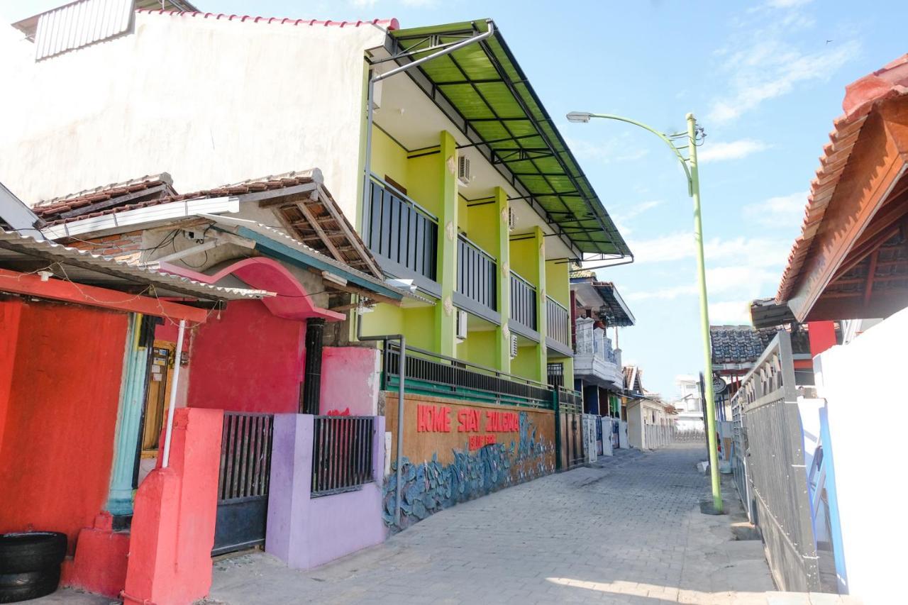 Zulfina Homestay Syariah Mitra Reddoorz Banyuwangi  Bagian luar foto